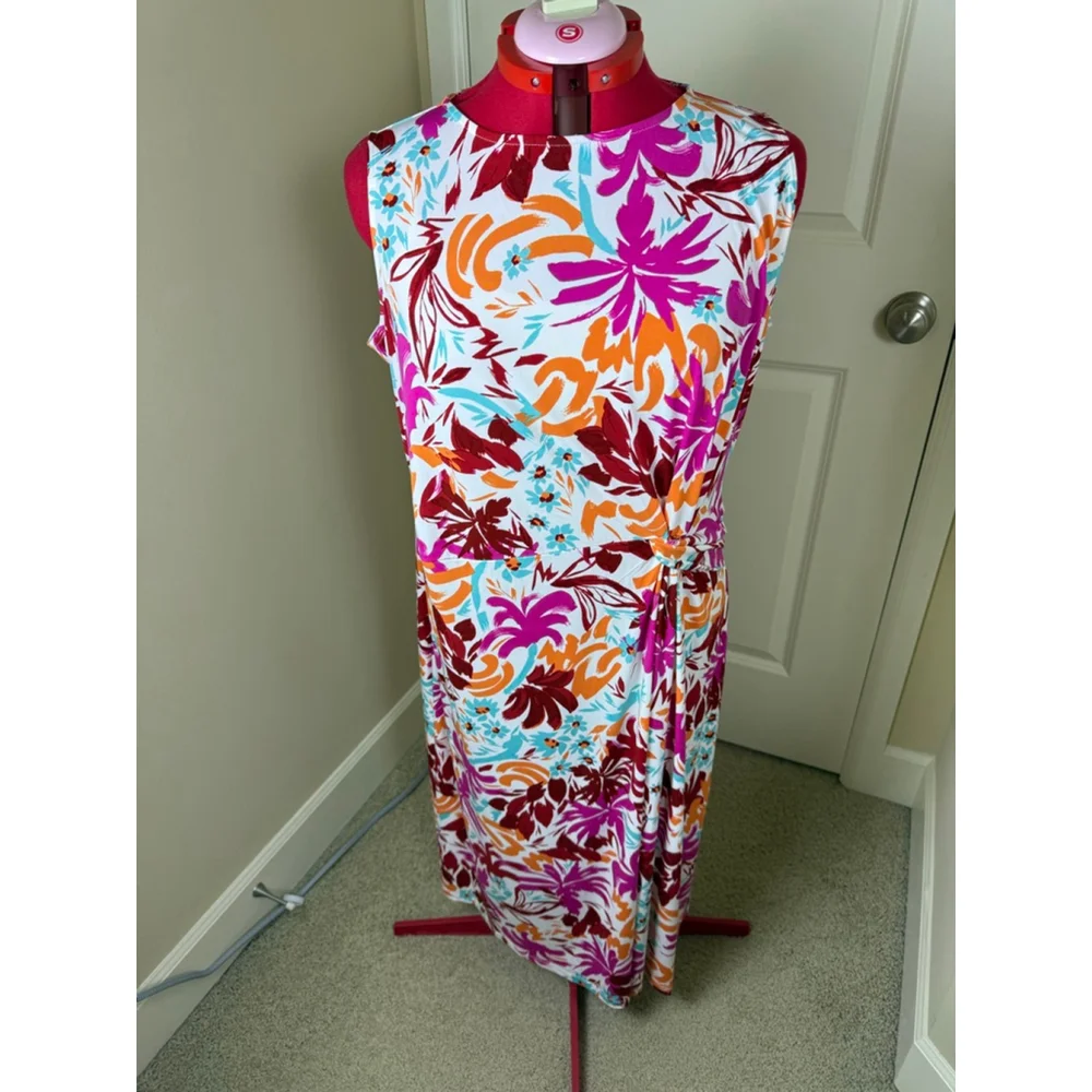 NWOT Women's Maggy London Plus 16W White Floral Fuchsia Sleeveless Midi Dress